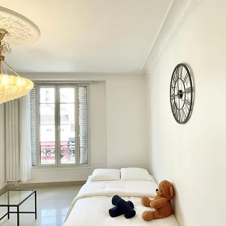 Appartement Royal A Deux Pas Du Metro -6 Personnes Pantin Exterior photo