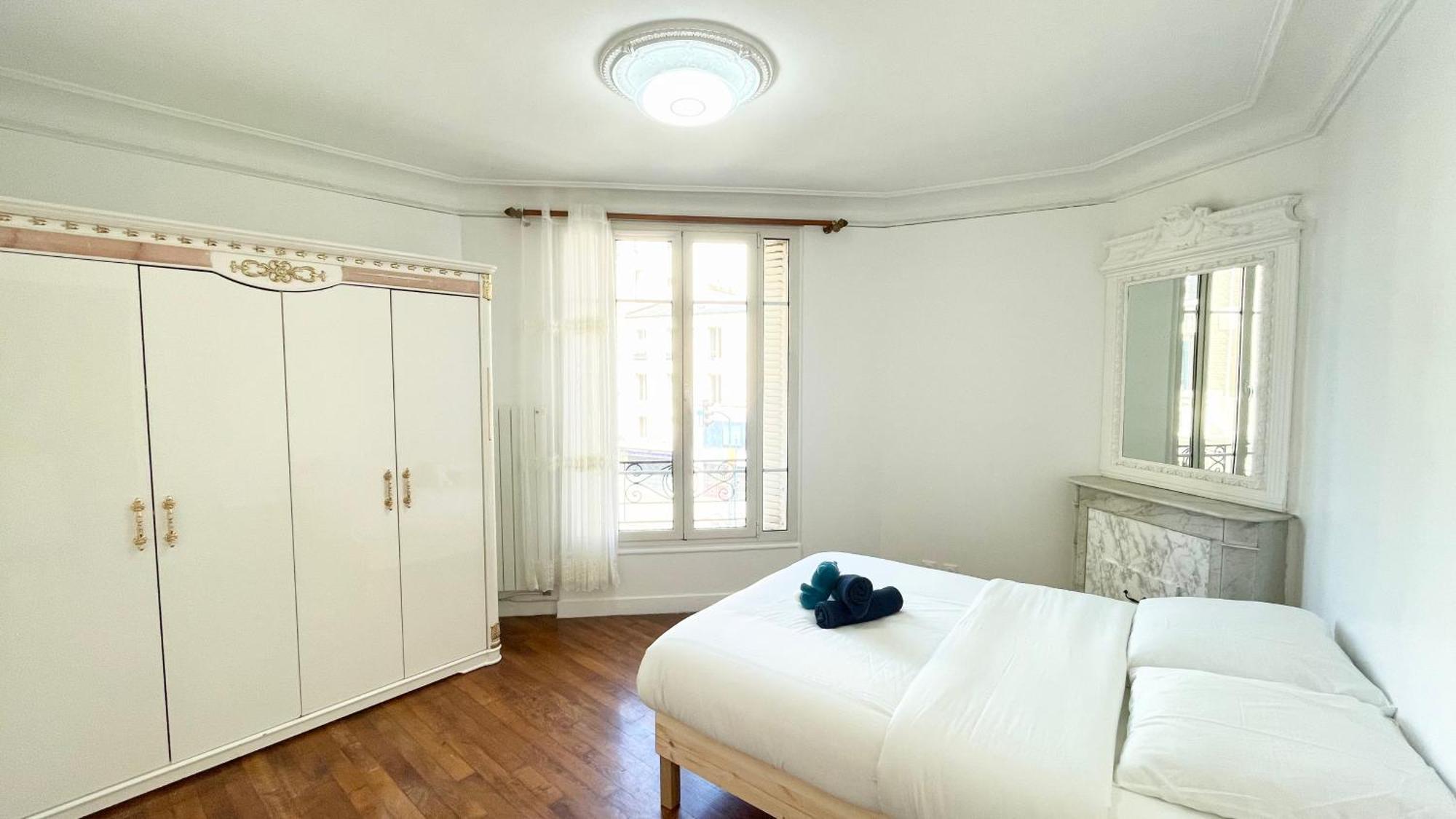 Apartment Royal A Deux Pas Du Metro -6 Personnes