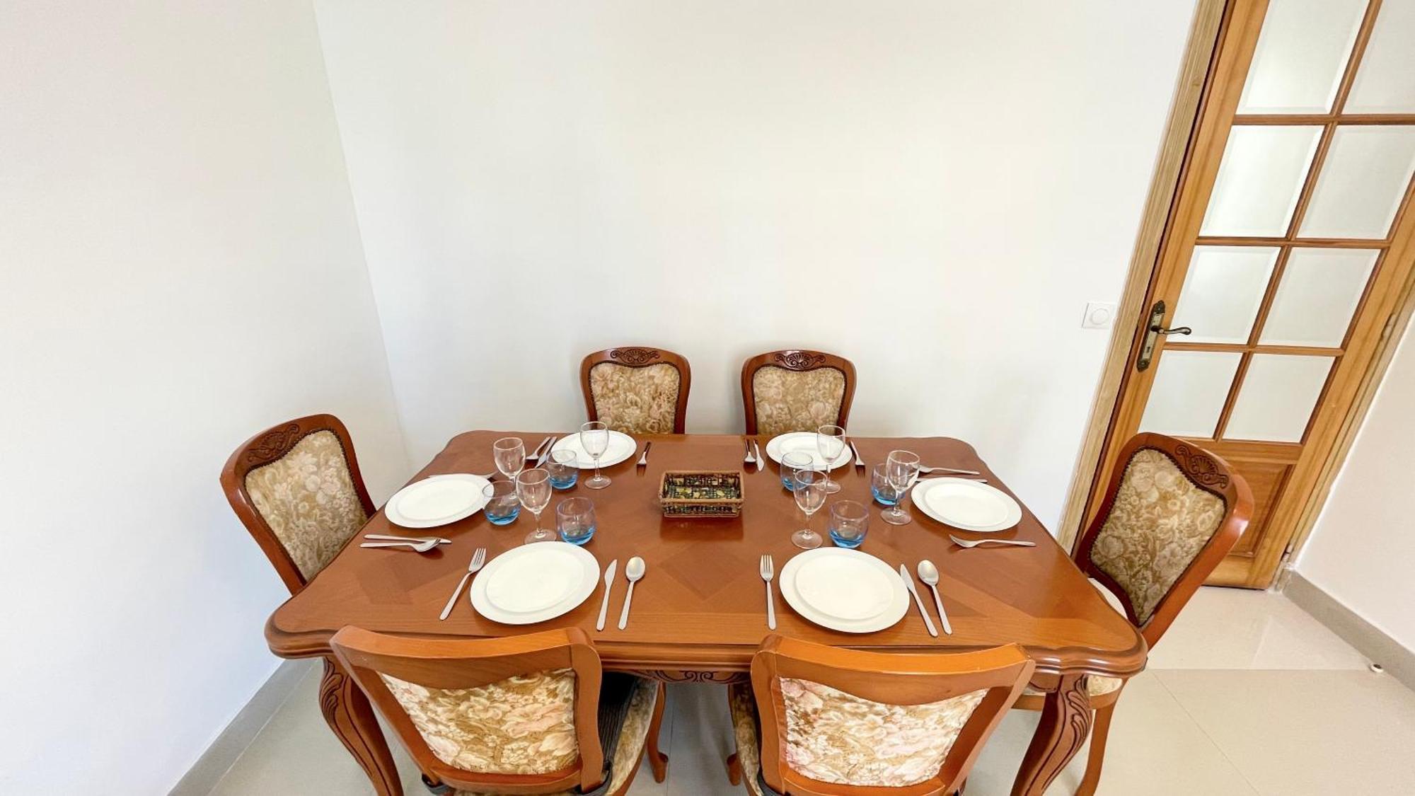 Apartment Royal A Deux Pas Du Metro -6 Personnes *