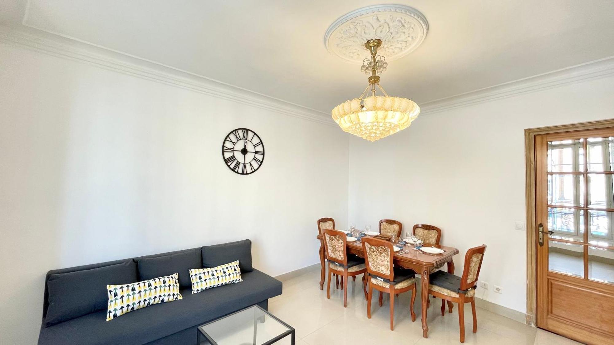 Apartment Royal A Deux Pas Du Metro -6 Personnes *
