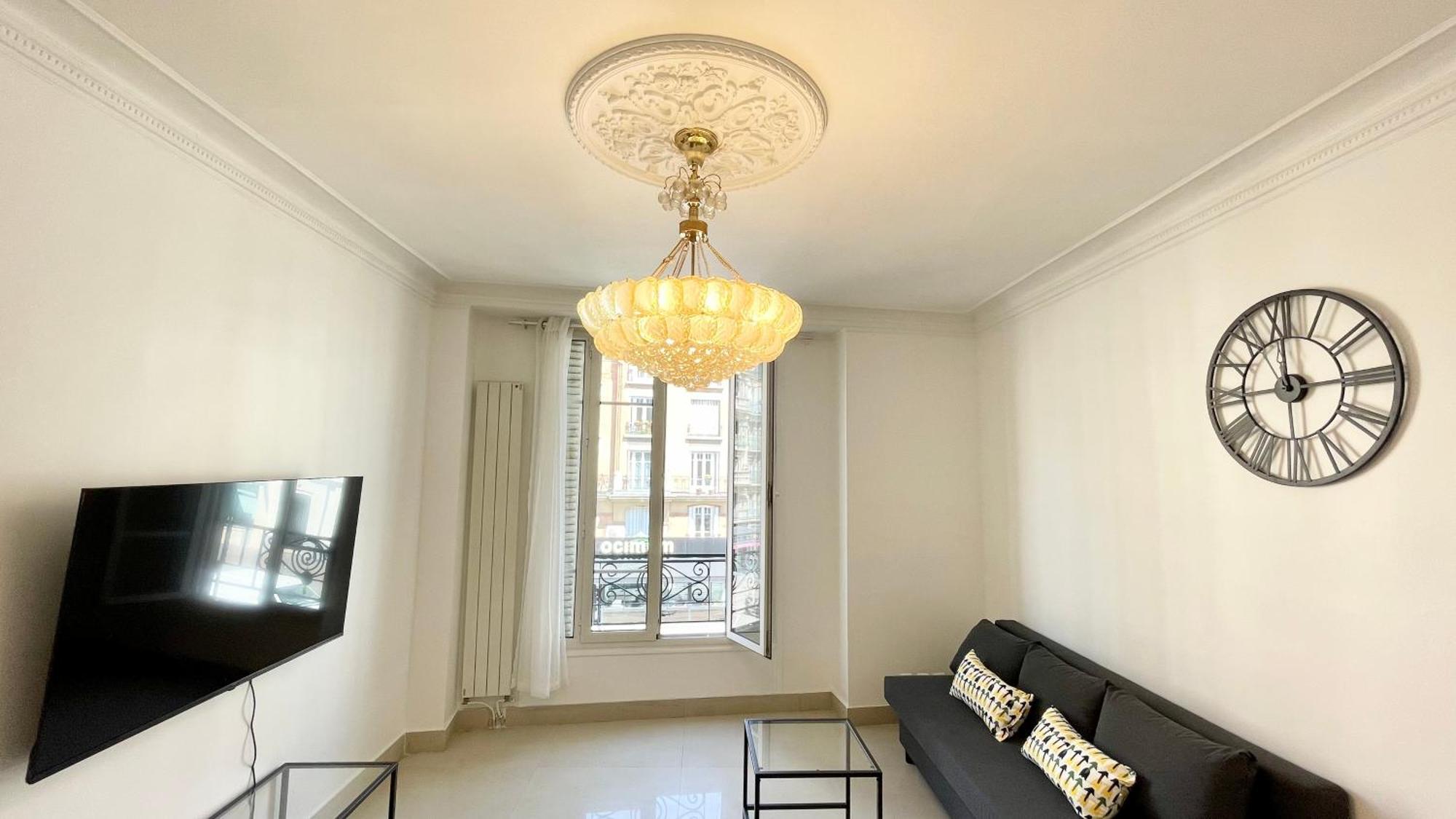Apartment Royal A Deux Pas Du Metro -6 Personnes